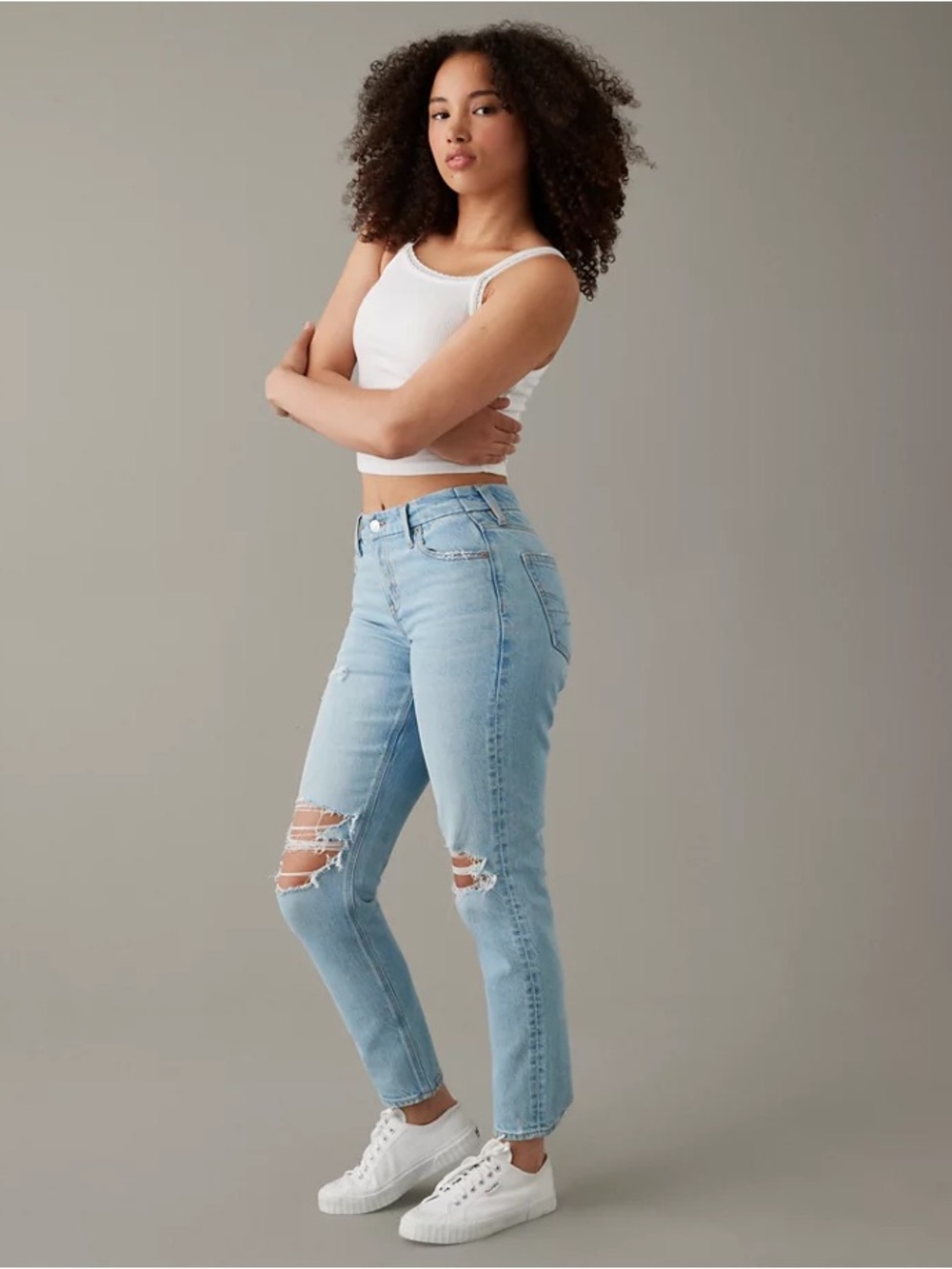American Eagle Curvy '90s Skinny Jean in Stretch Ripped Destroyed Light Wash